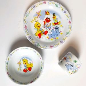 VINTAGE 80S NEWCOR SESAME STREET FLYING A KITE LOT